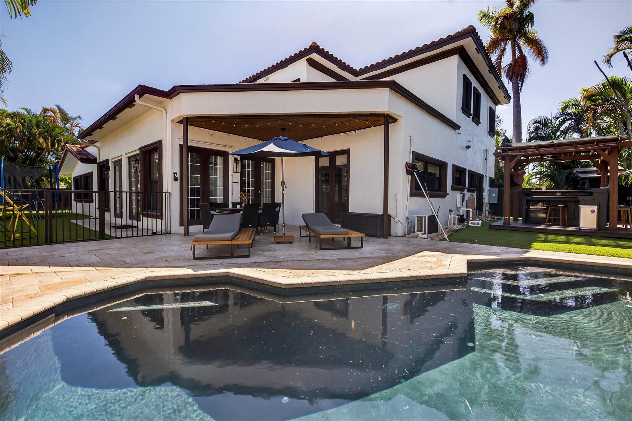 VENETIAN ISLES - Residential