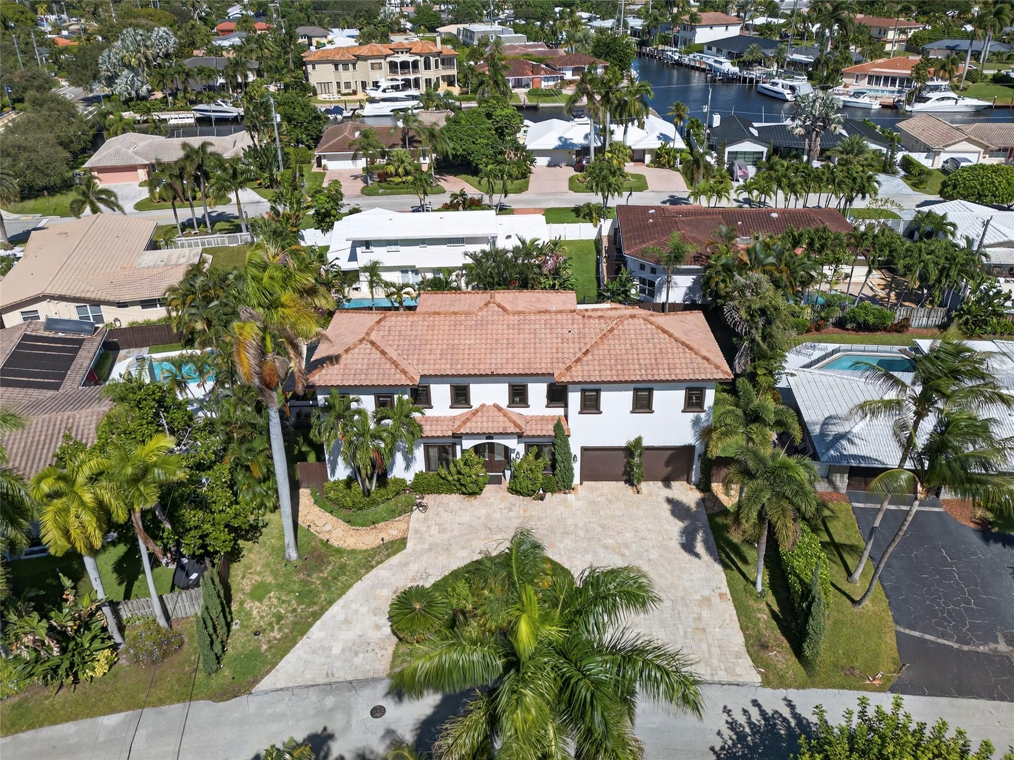 VENETIAN ISLES - Residential