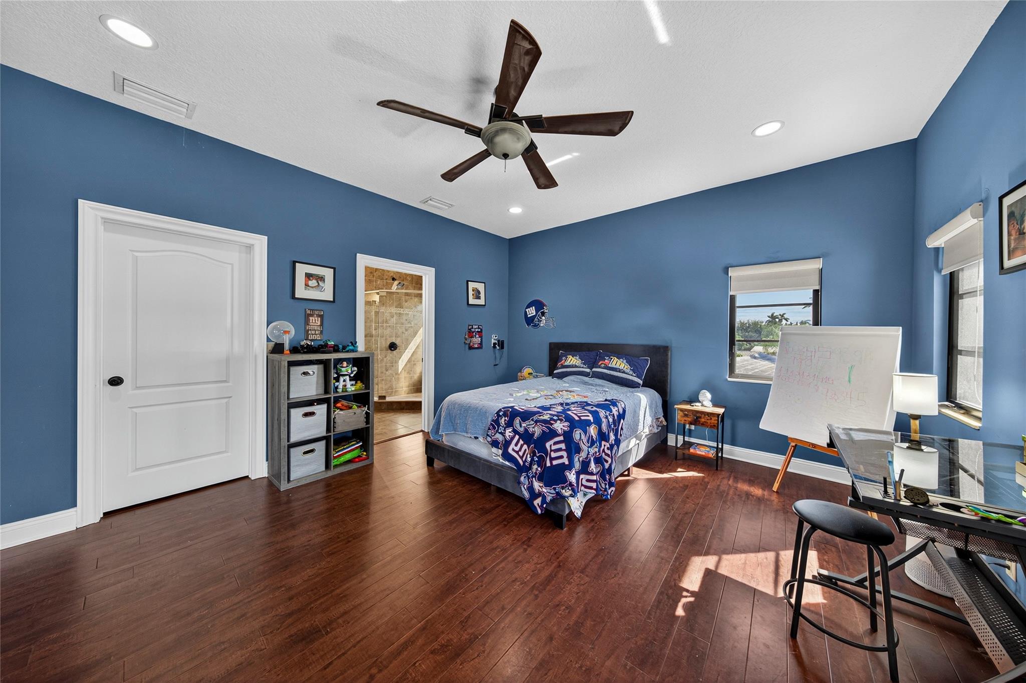 VENETIAN ISLES - Residential