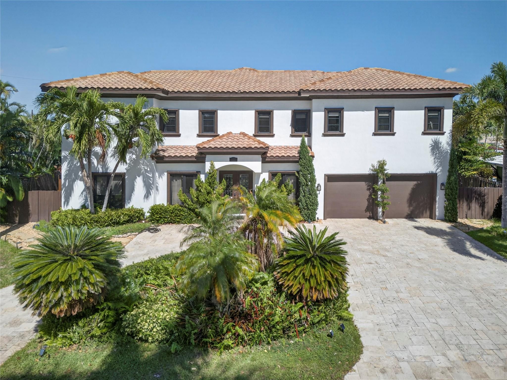 VENETIAN ISLES - Residential