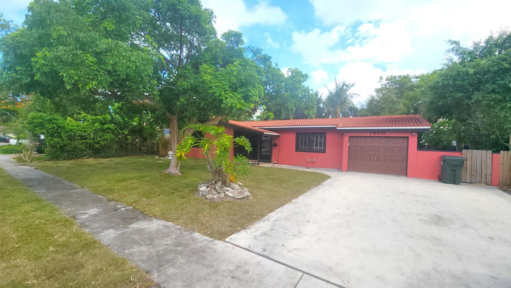 Photo of 1250 SW 4th Street, Boca Raton, FL 33486 (MLS # R11101046)