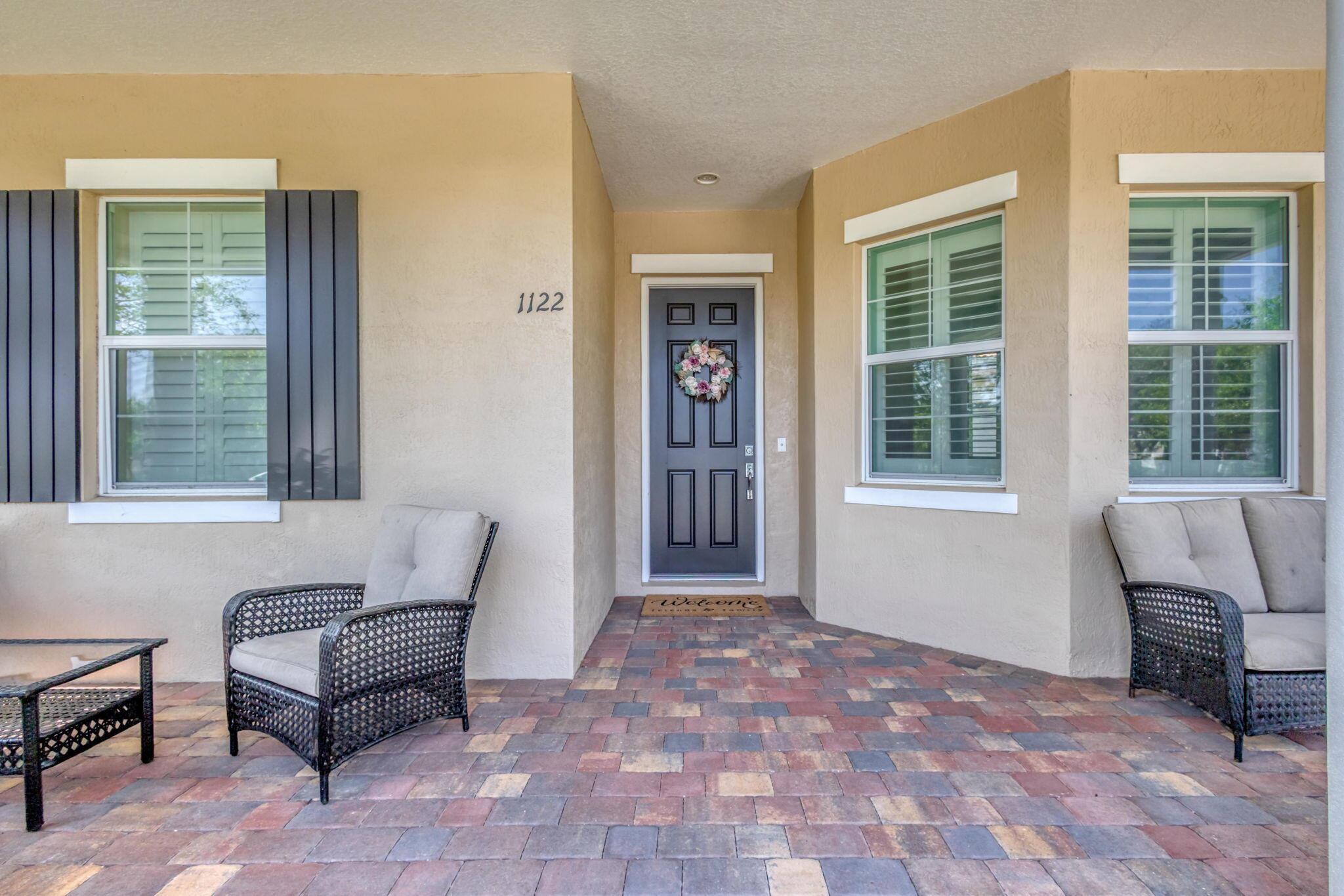 1122 S Prescott Drive