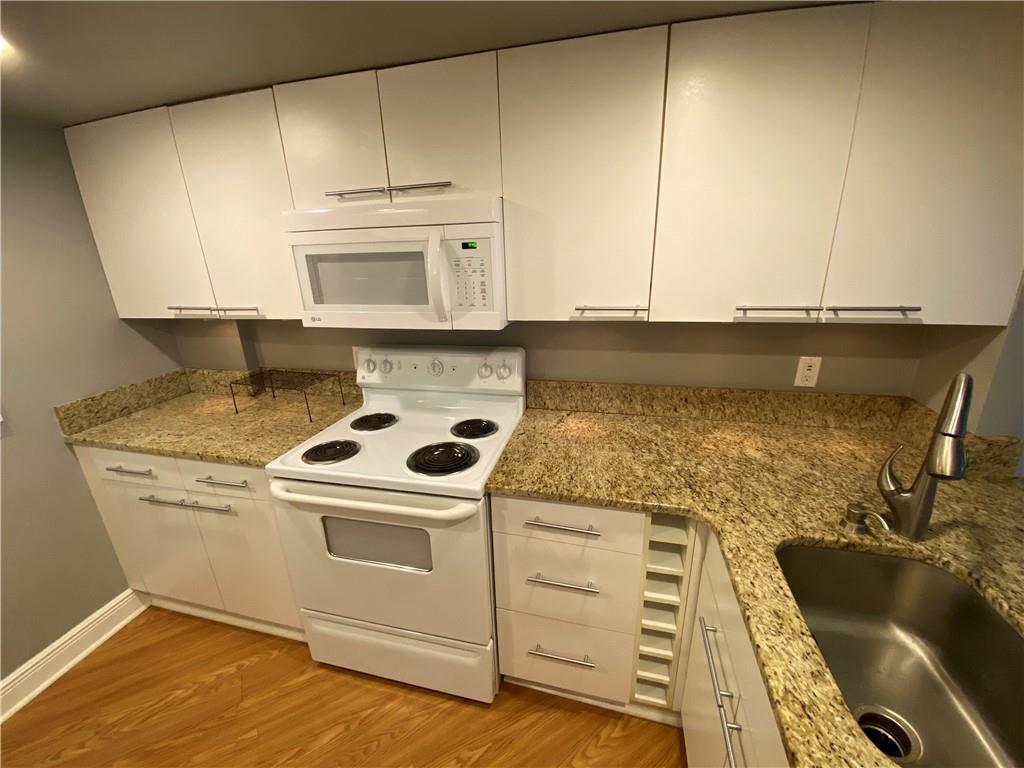 Royal Park Condonminiums - Residential