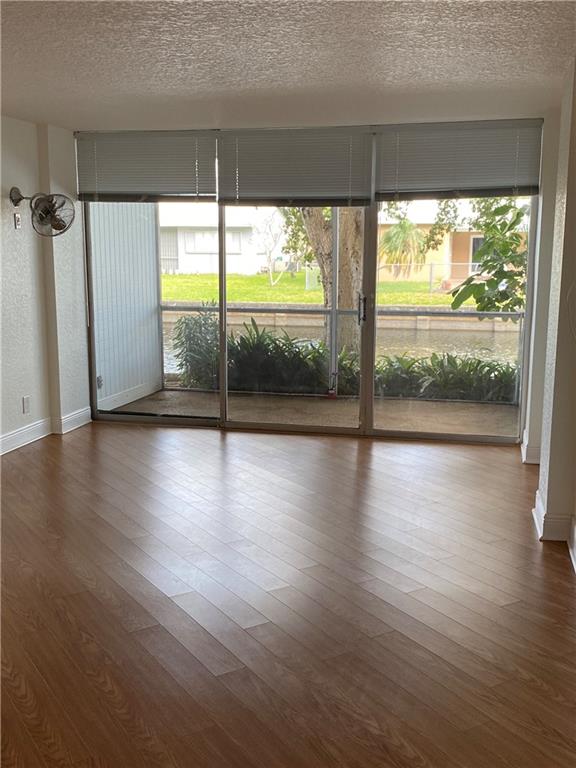 Royal Park Condonminiums - Residential