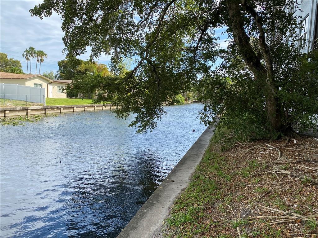 Royal Park Condonminiums - Residential