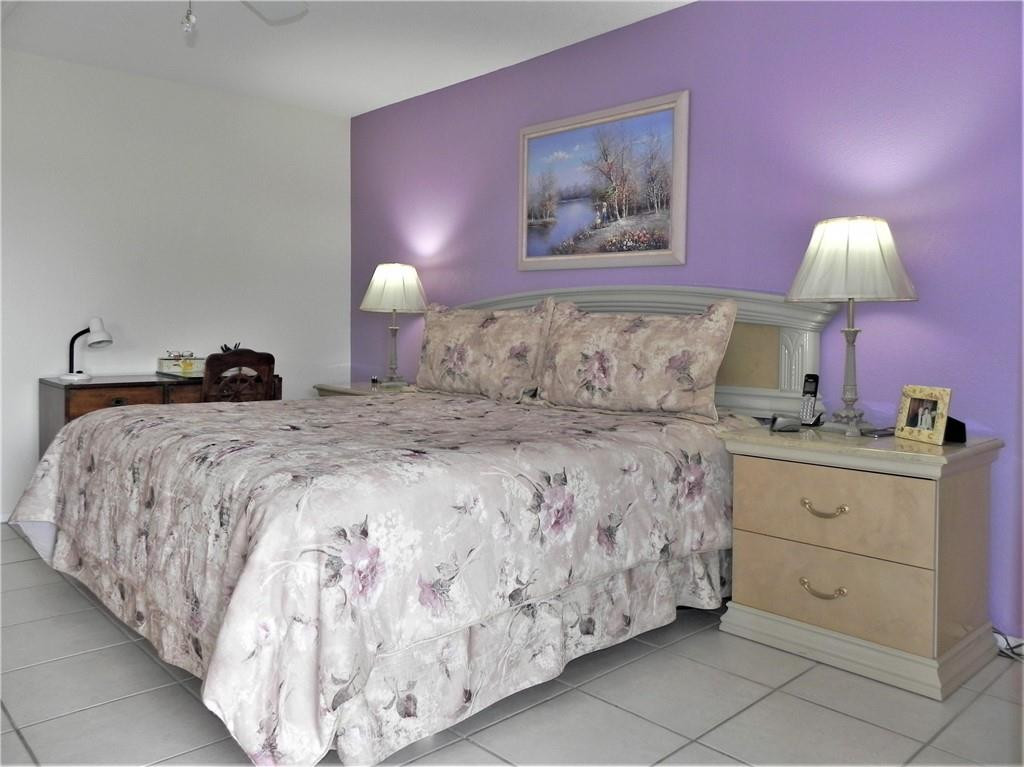 HILLCREST COUNTRY CLUB - Residential