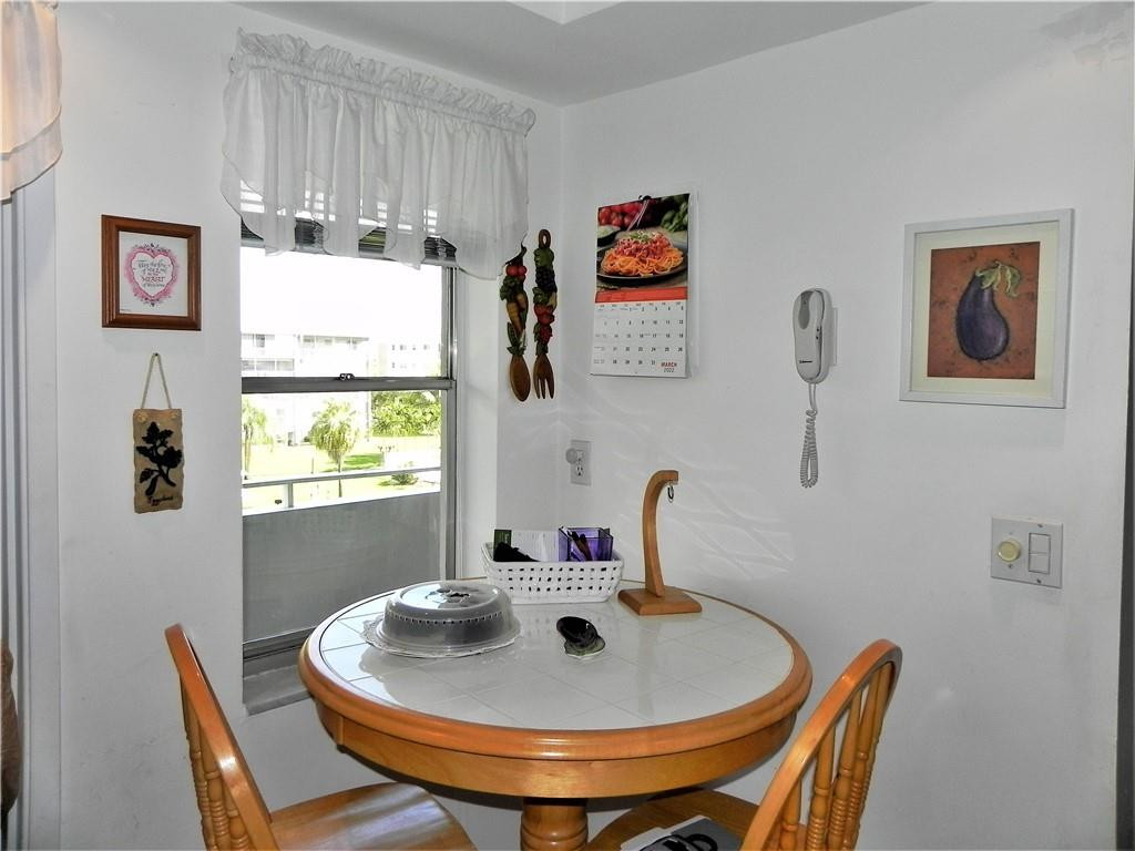 HILLCREST COUNTRY CLUB - Residential
