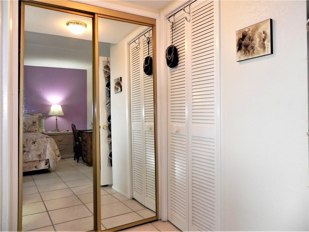 HILLCREST COUNTRY CLUB - Residential