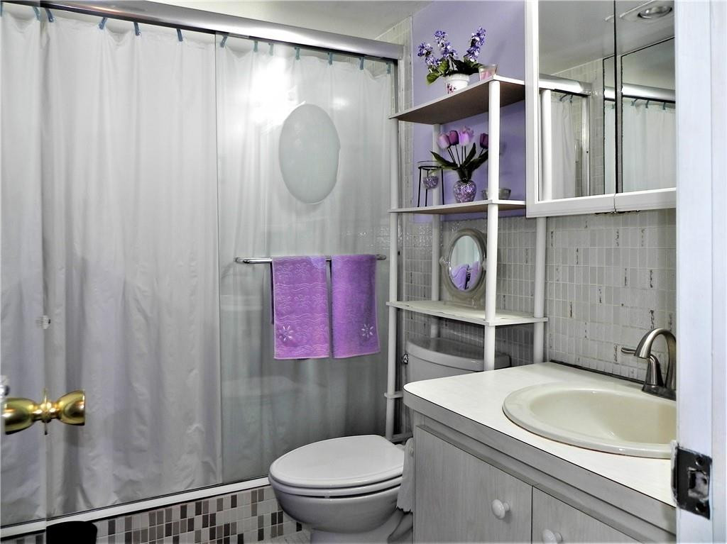 HILLCREST COUNTRY CLUB - Residential