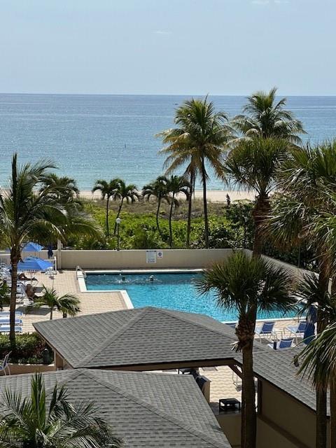 Don't miss this oversized 2 bed/2.5 bath condo in popular Hampton Beach Club. Spectacular ocean views. Unit has been renovated and is being offered turnkey furnished. Bring your toothbrush and clothes. Washer and dryer in unit. One garage space. Available now through May. Owner is looking for a minimum 4 month rental. Hampton Beach Club has resort-style amenities: heated oceanfront pool, boardwalk to beach, beach chairs, too!, fitness center, tennis and pickleball courts, and many more. Rent includes all utilities, except electricity and 13% vacation tax for stays shorter than 6 months. Cable and high speed internet are included. Located in Lauderdale by the Sea, a beach town with restaurants, shops, parks and a Publix grocery store. Close to Ft Lauderdale, Pompano Beach and the airport.