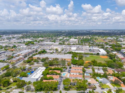 Tiny photo for 5201 NE 14th Terrace #3, Fort Lauderdale, FL 33334 (MLS # B26048763)