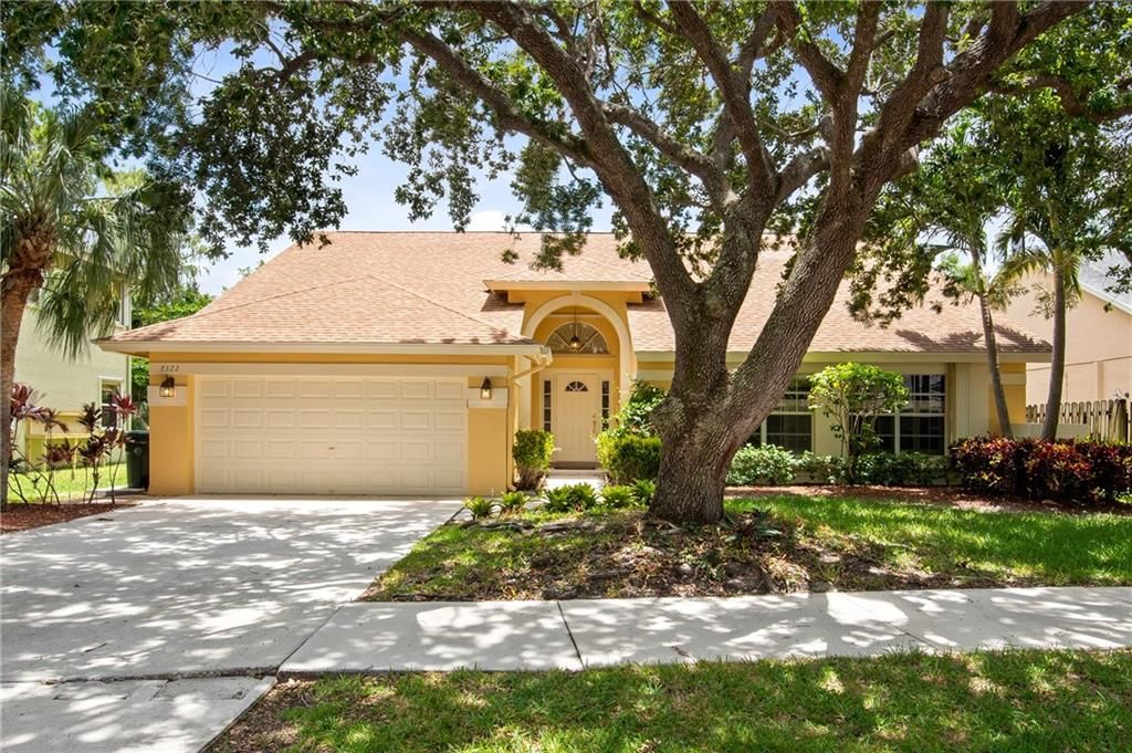 Photo of 7322 NW 45th Ave, Coconut Creek, FL 33073 (MLS # F10287540)