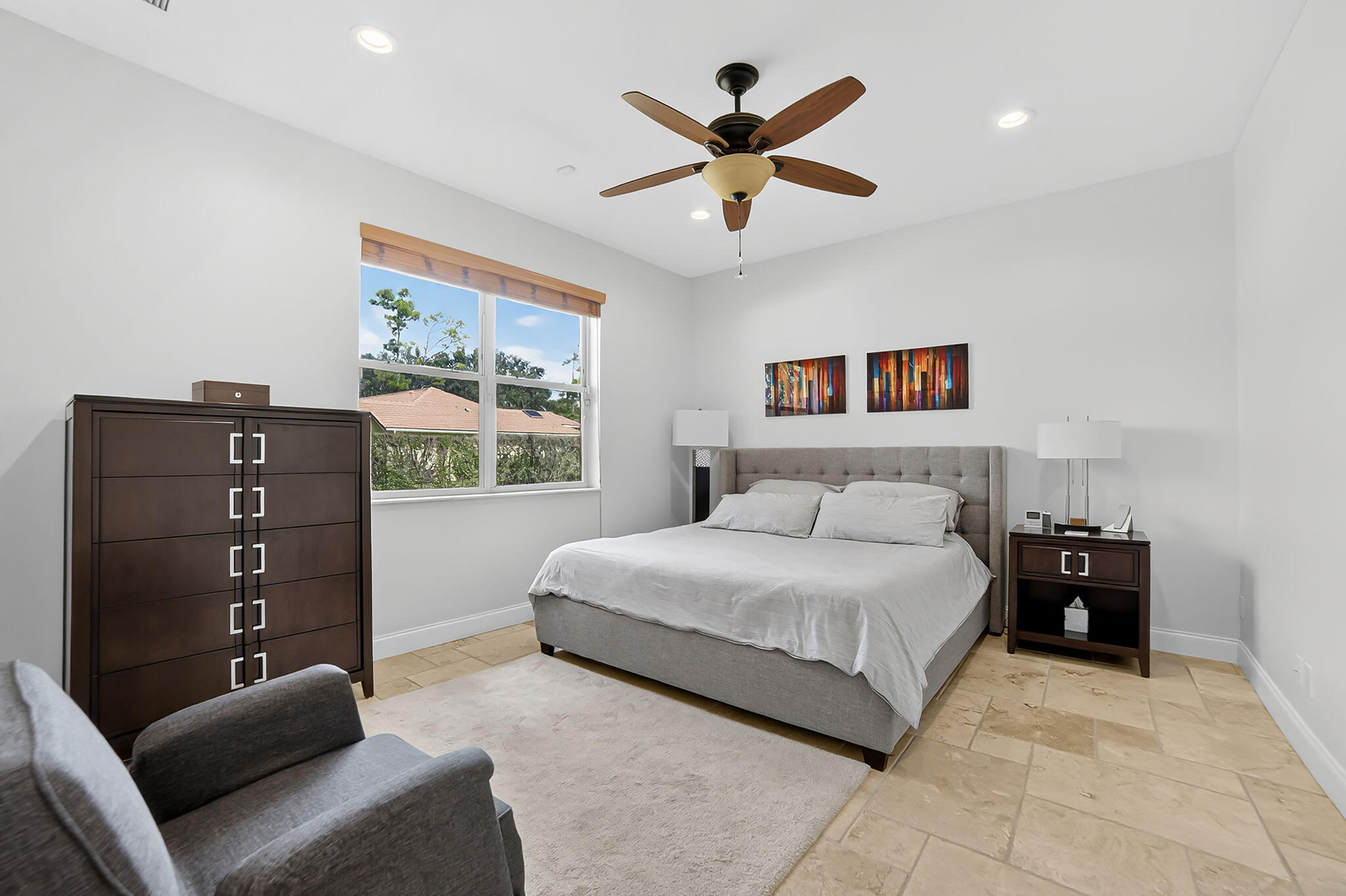 WHISPERING WOODS - Residential