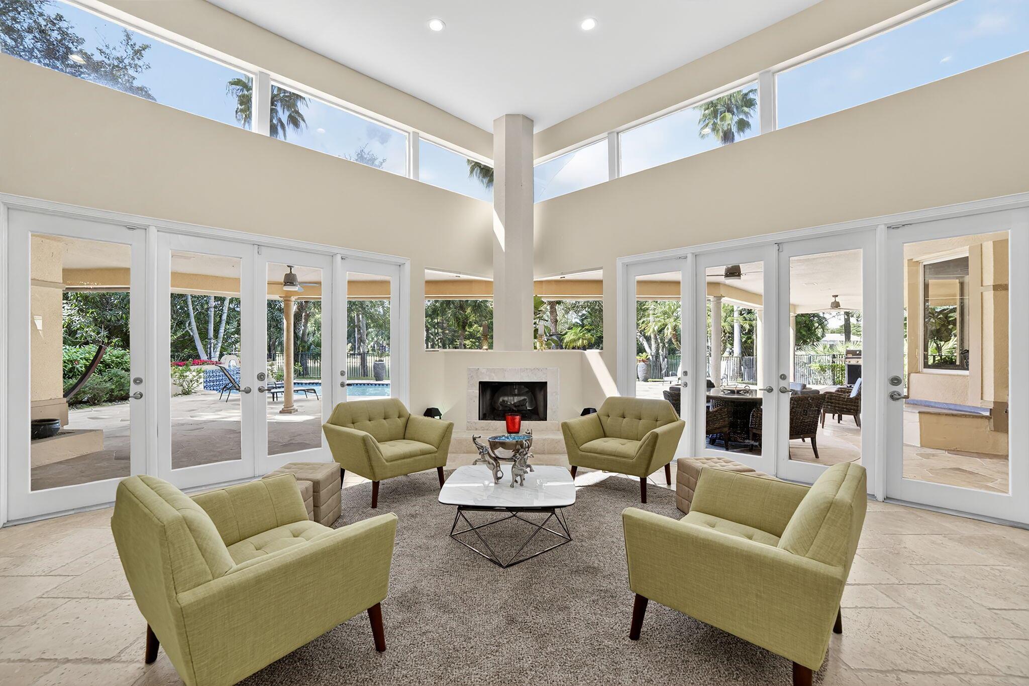 WHISPERING WOODS - Residential