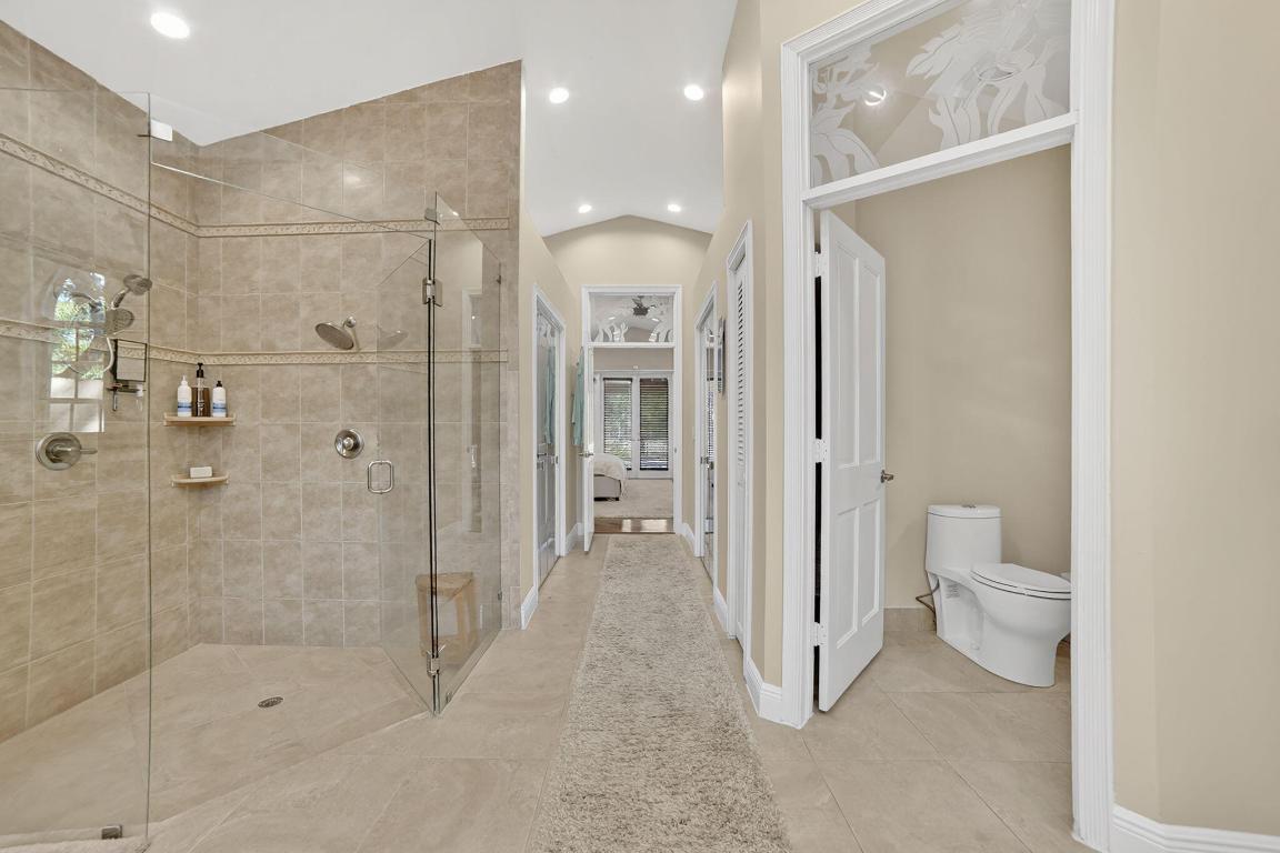 WHISPERING WOODS - Residential