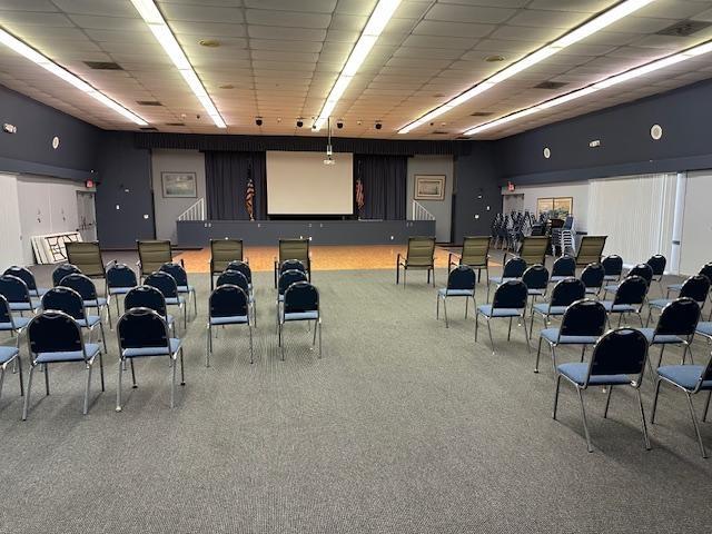 ORIOLE GARDENS - Residential