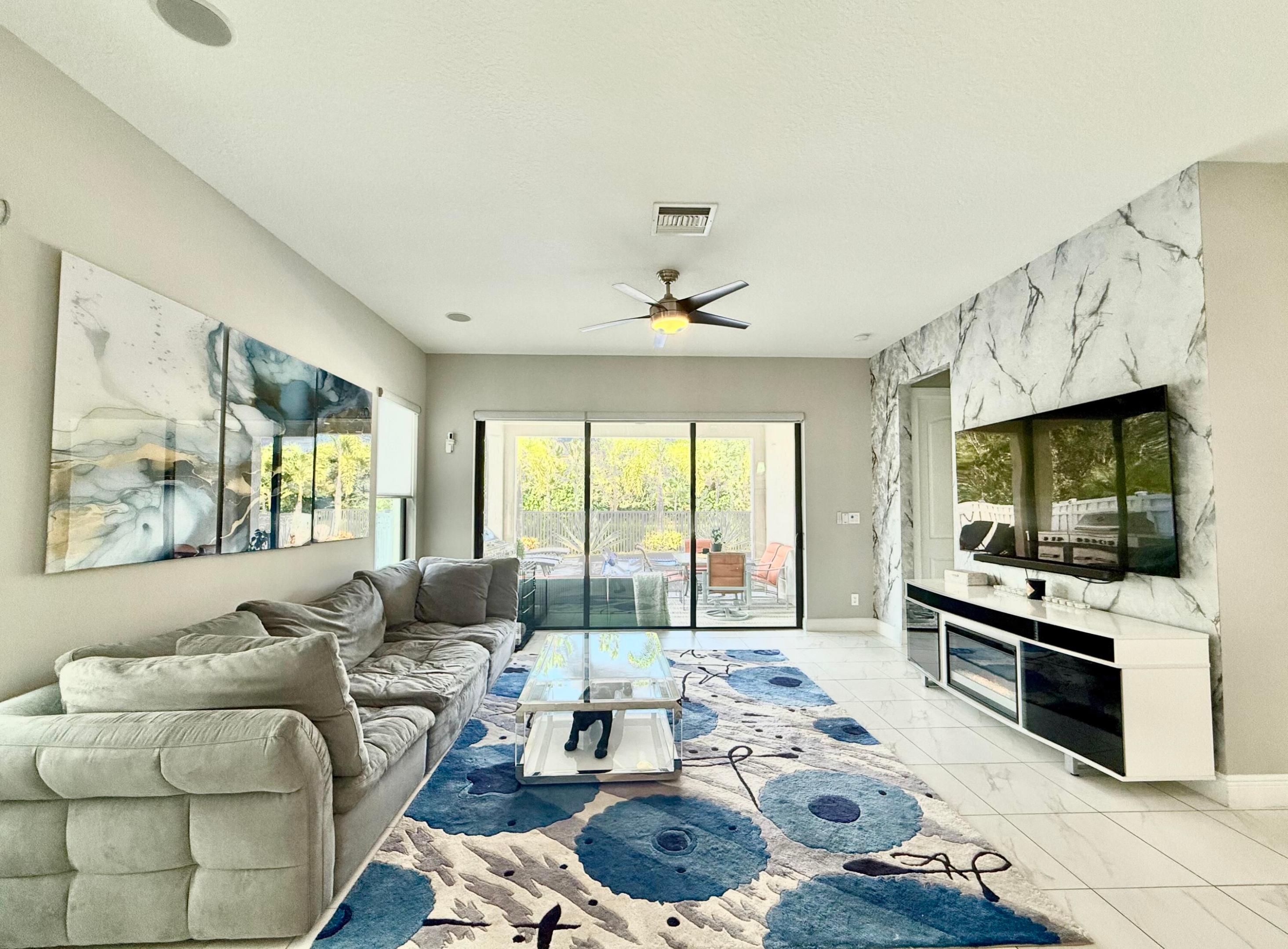 CORAL LAGO - Residential