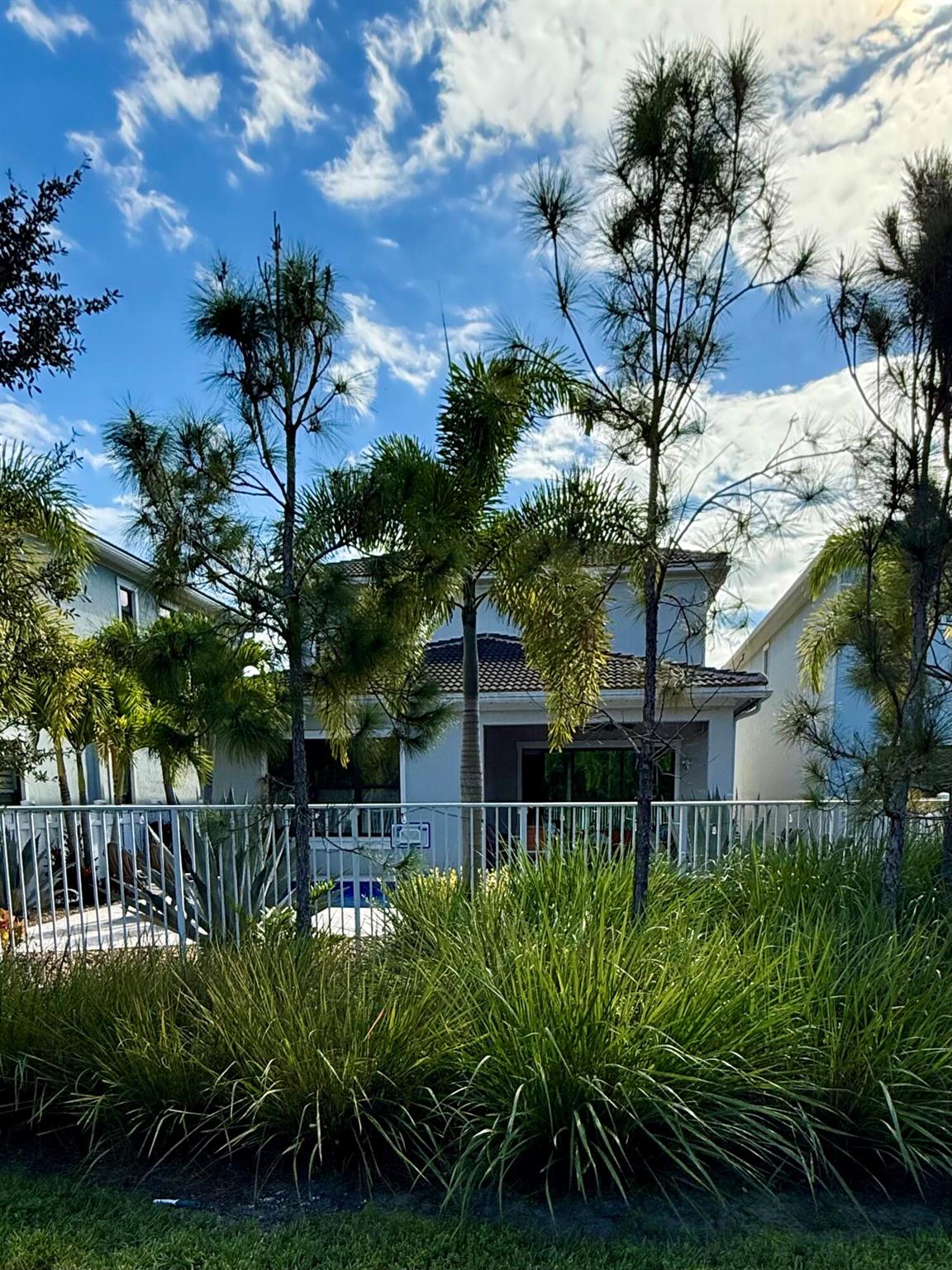 CORAL LAGO - Residential