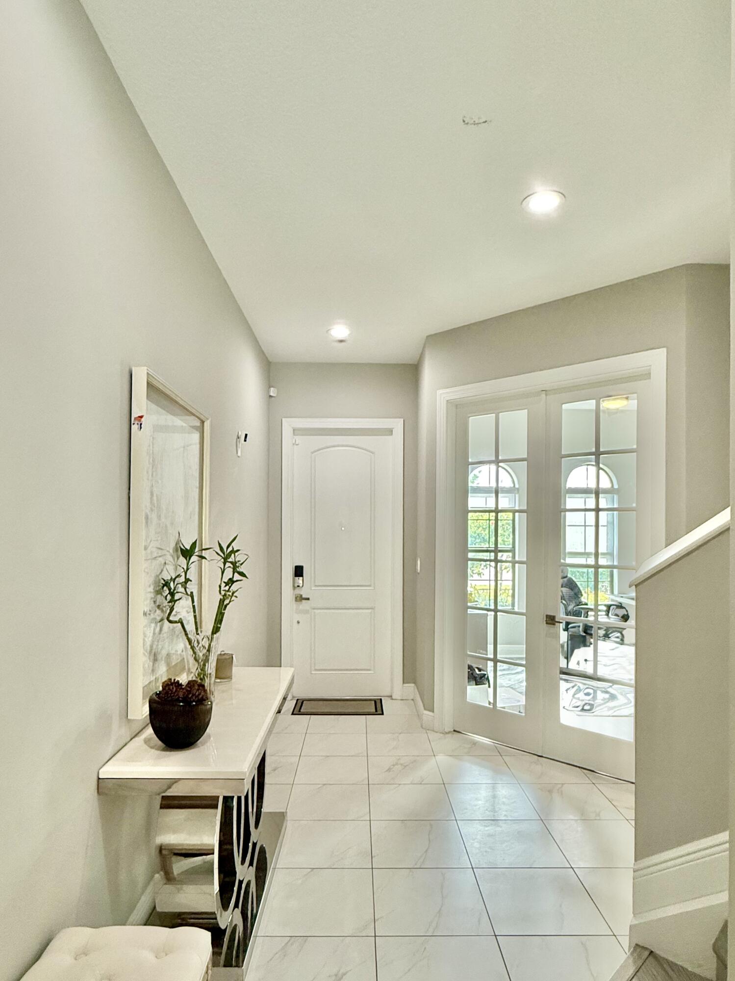 CORAL LAGO - Residential