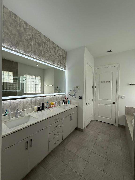 CORAL LAGO - Residential