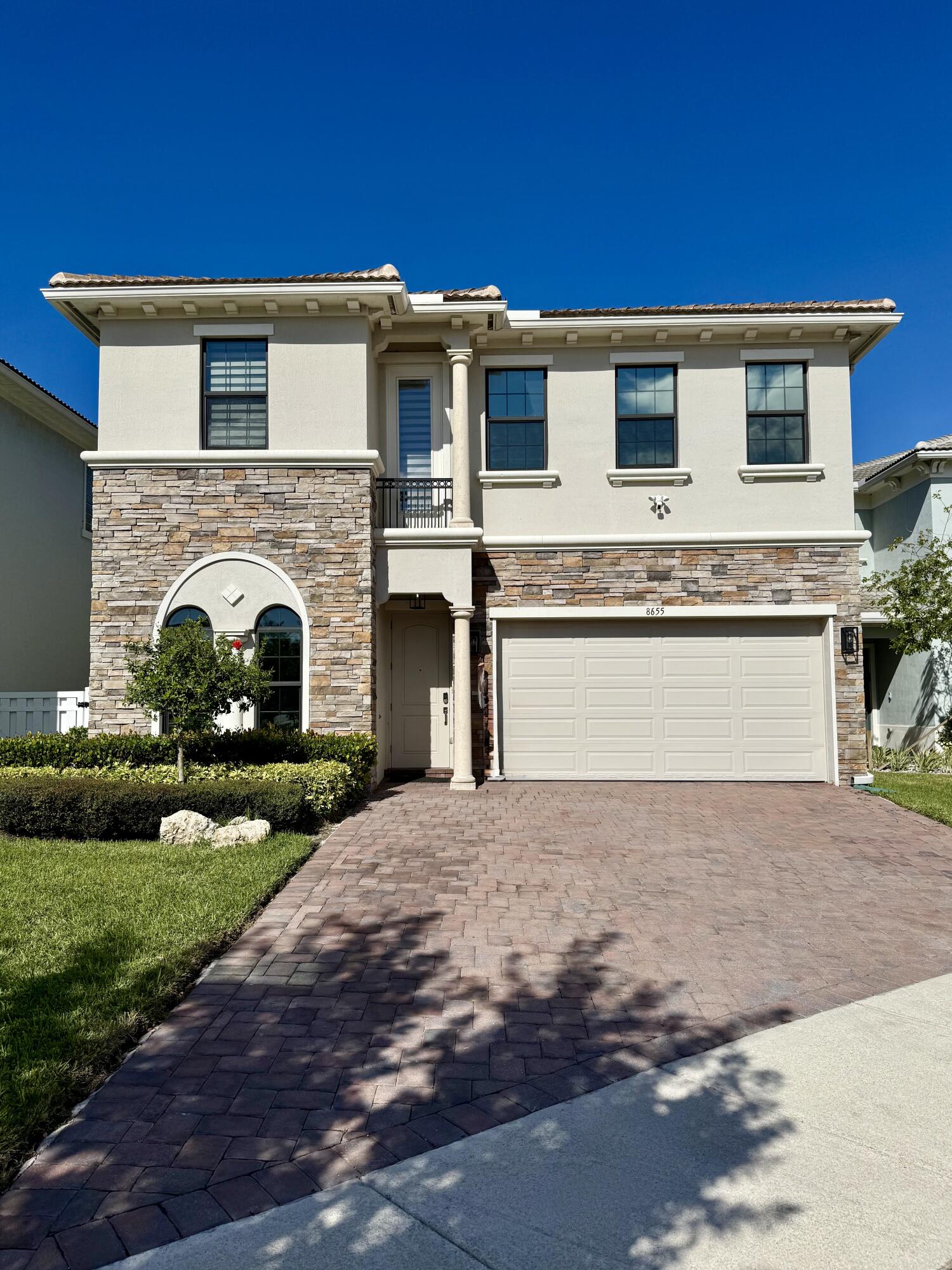 CORAL LAGO - Residential