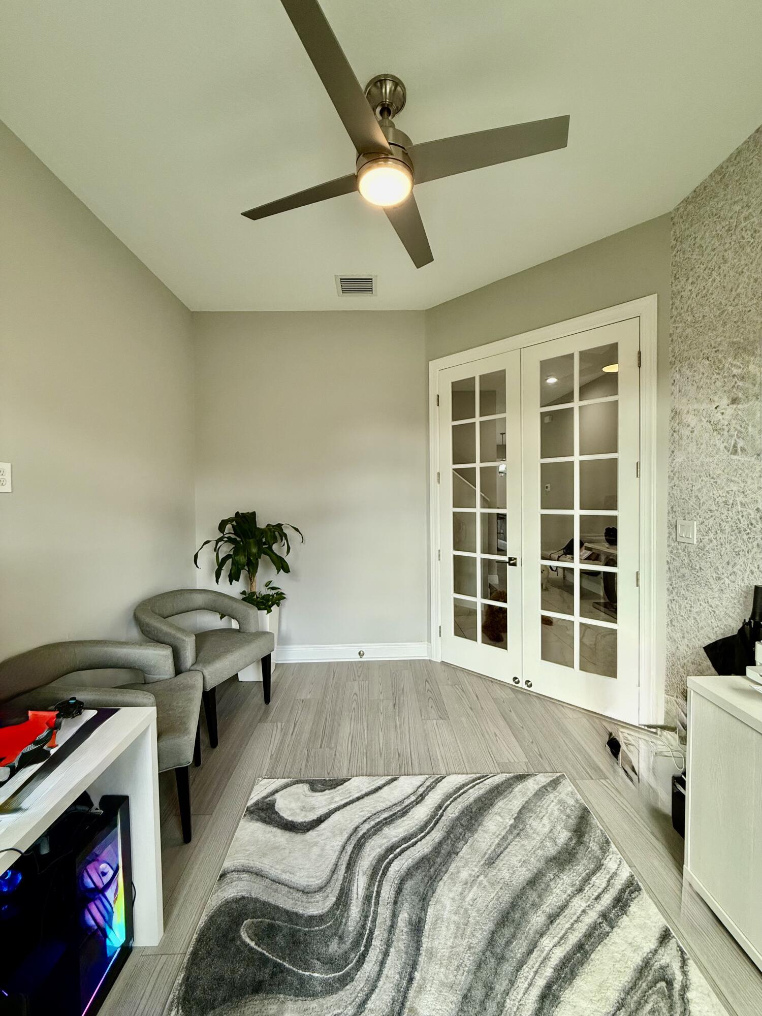 CORAL LAGO - Residential