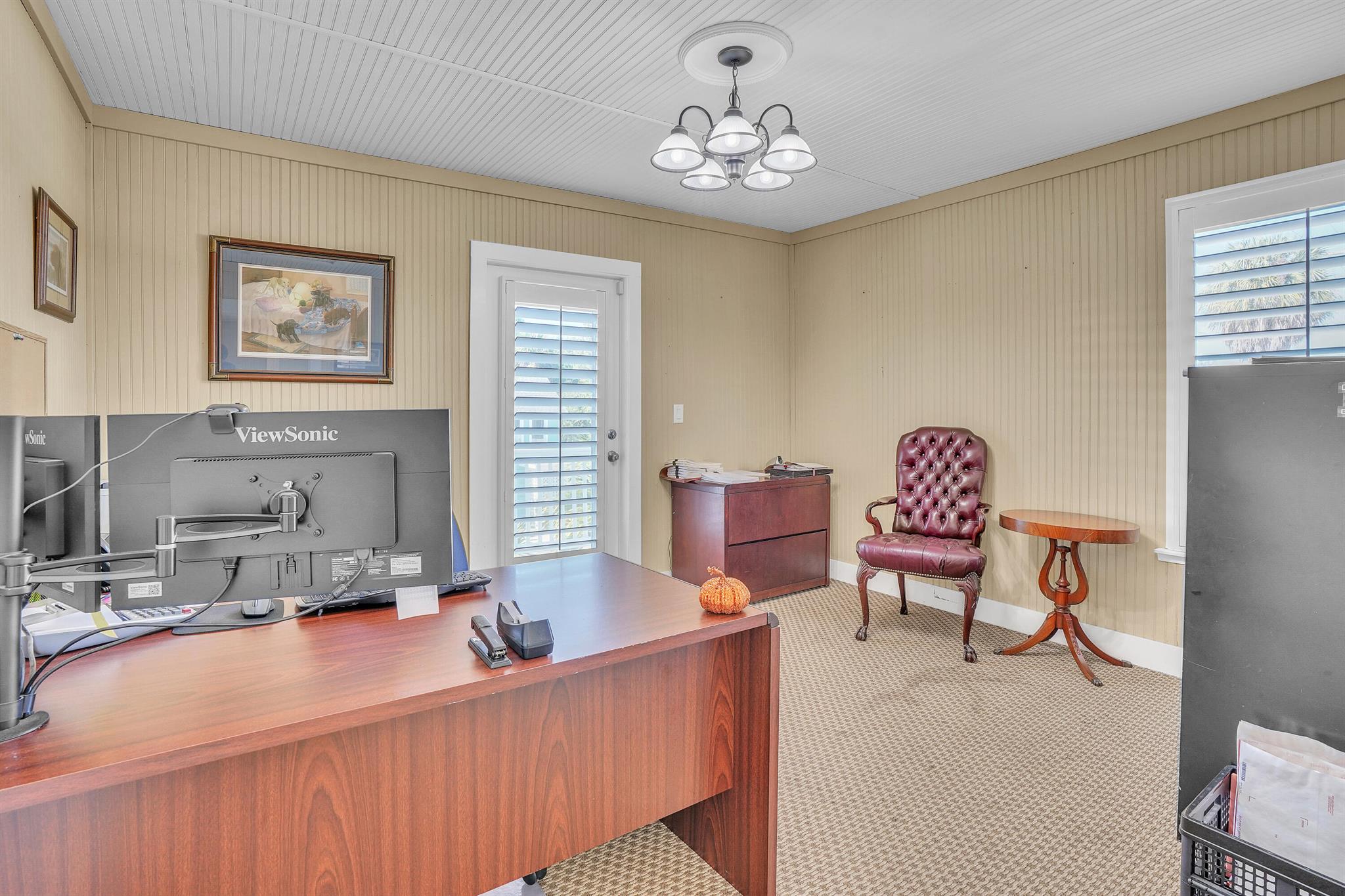 CARLTON'S ADDITION TO FOR - Commercial Sale