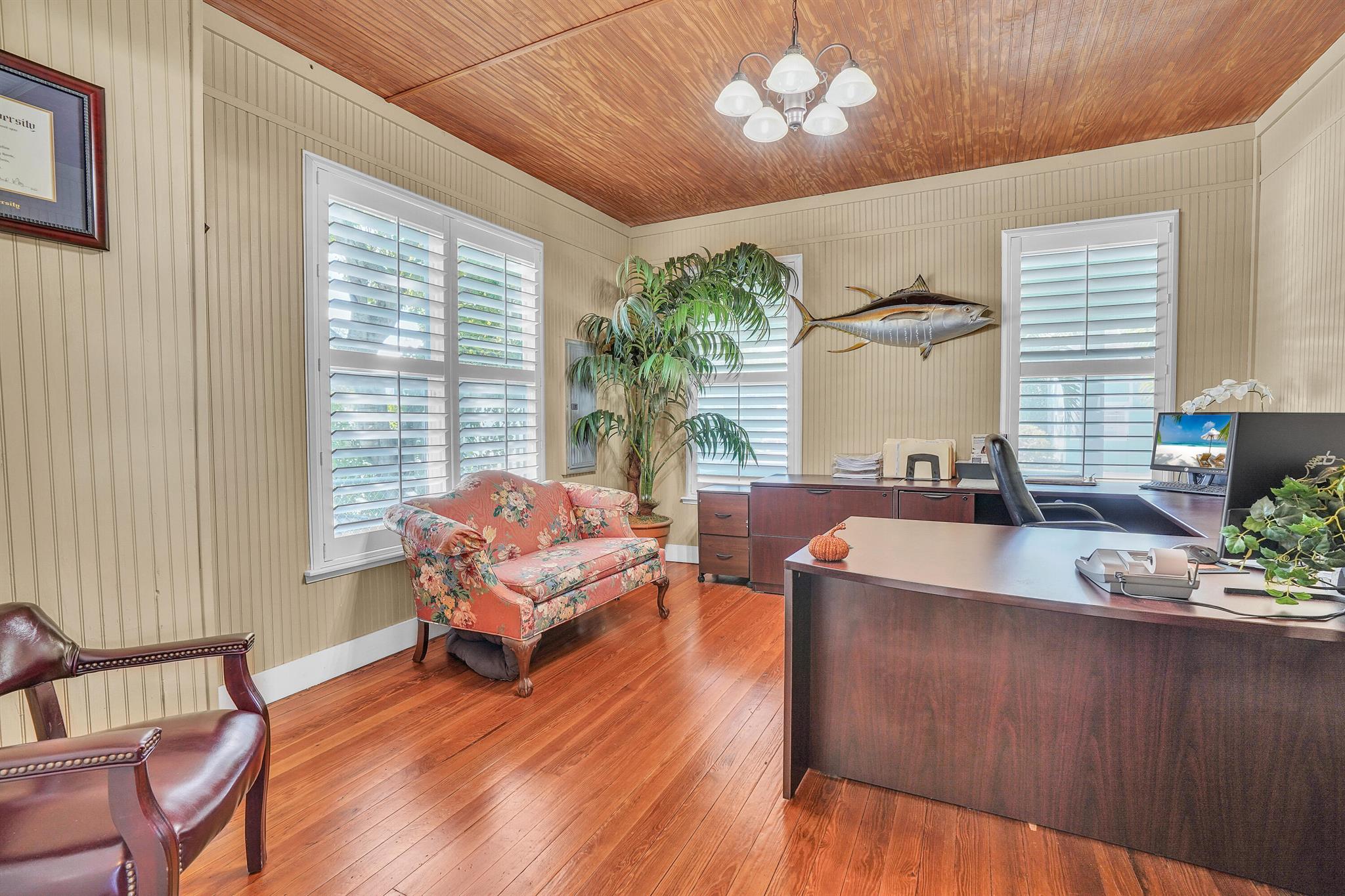 CARLTON'S ADDITION TO FOR - Commercial Sale