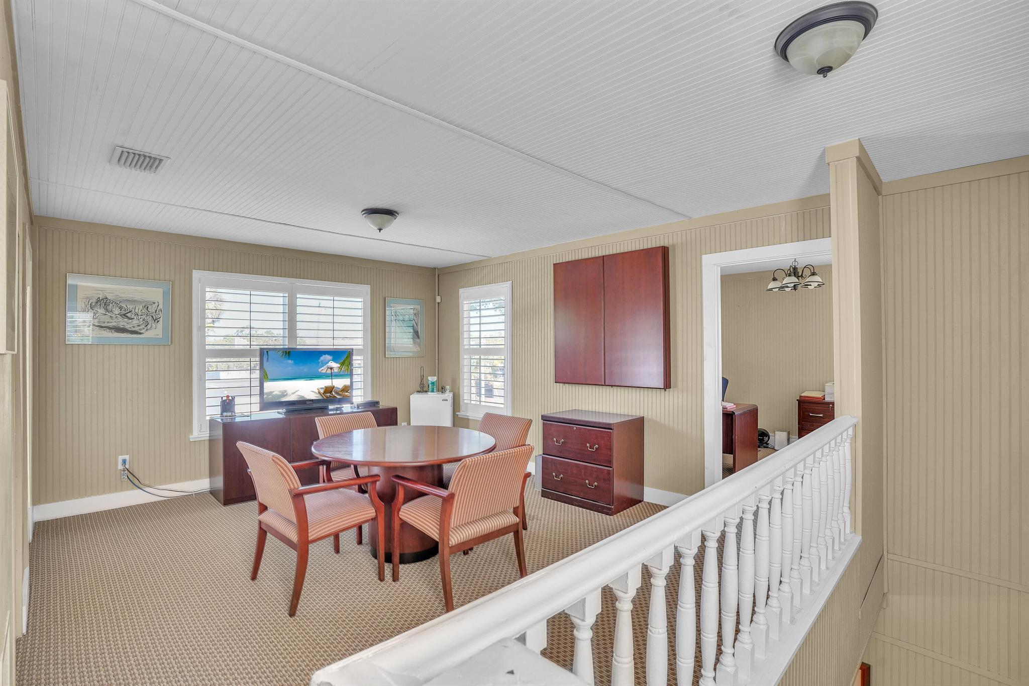 CARLTON'S ADDITION TO FOR - Commercial Sale