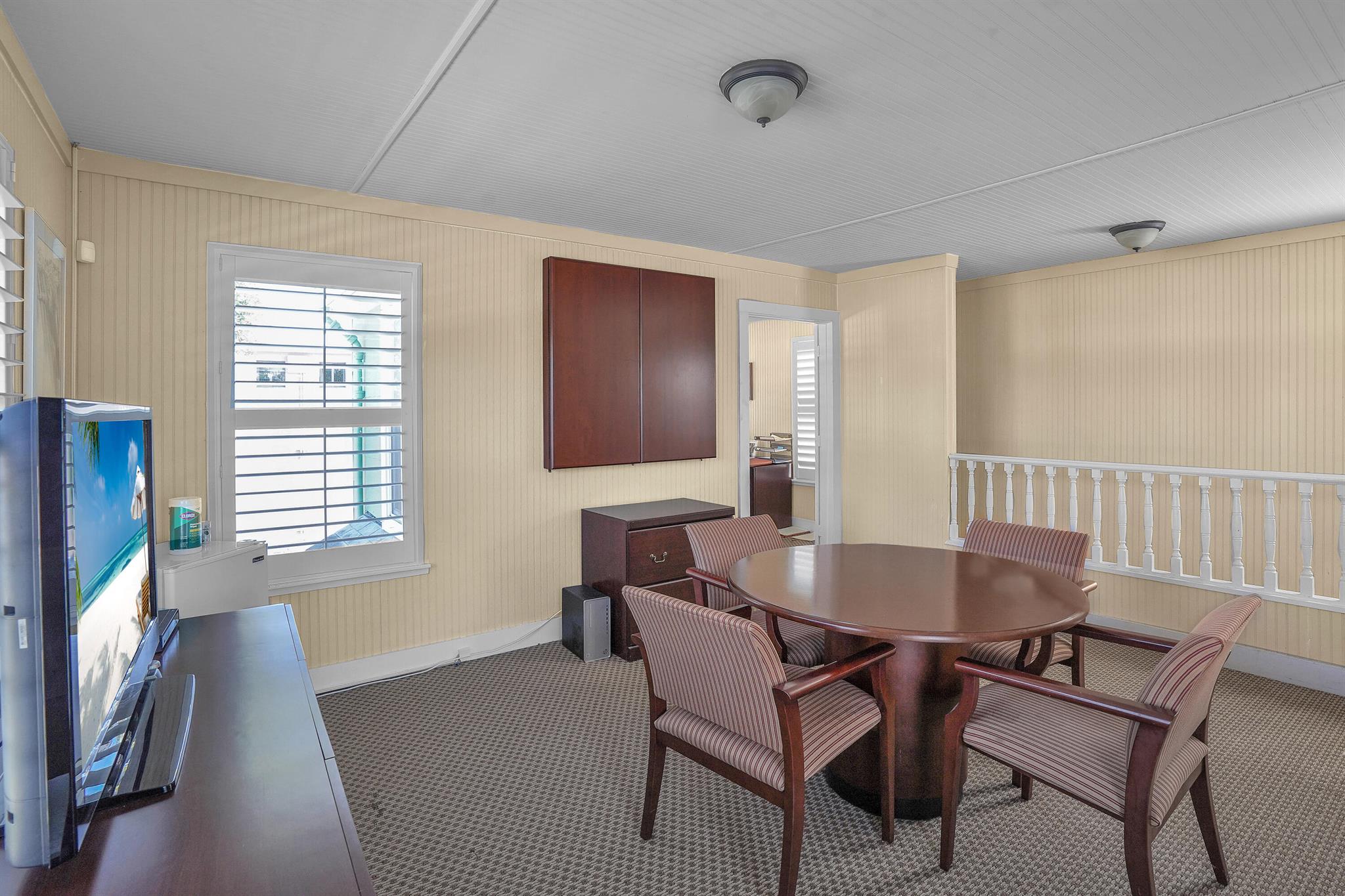 CARLTON'S ADDITION TO FOR - Commercial Sale