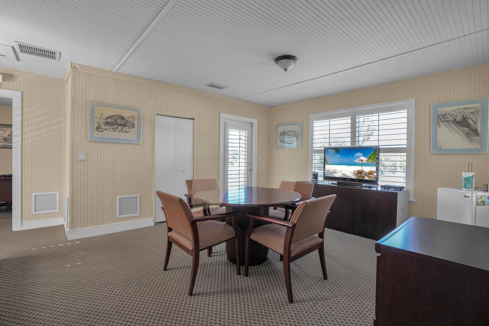 CARLTON'S ADDITION TO FOR - Commercial Sale