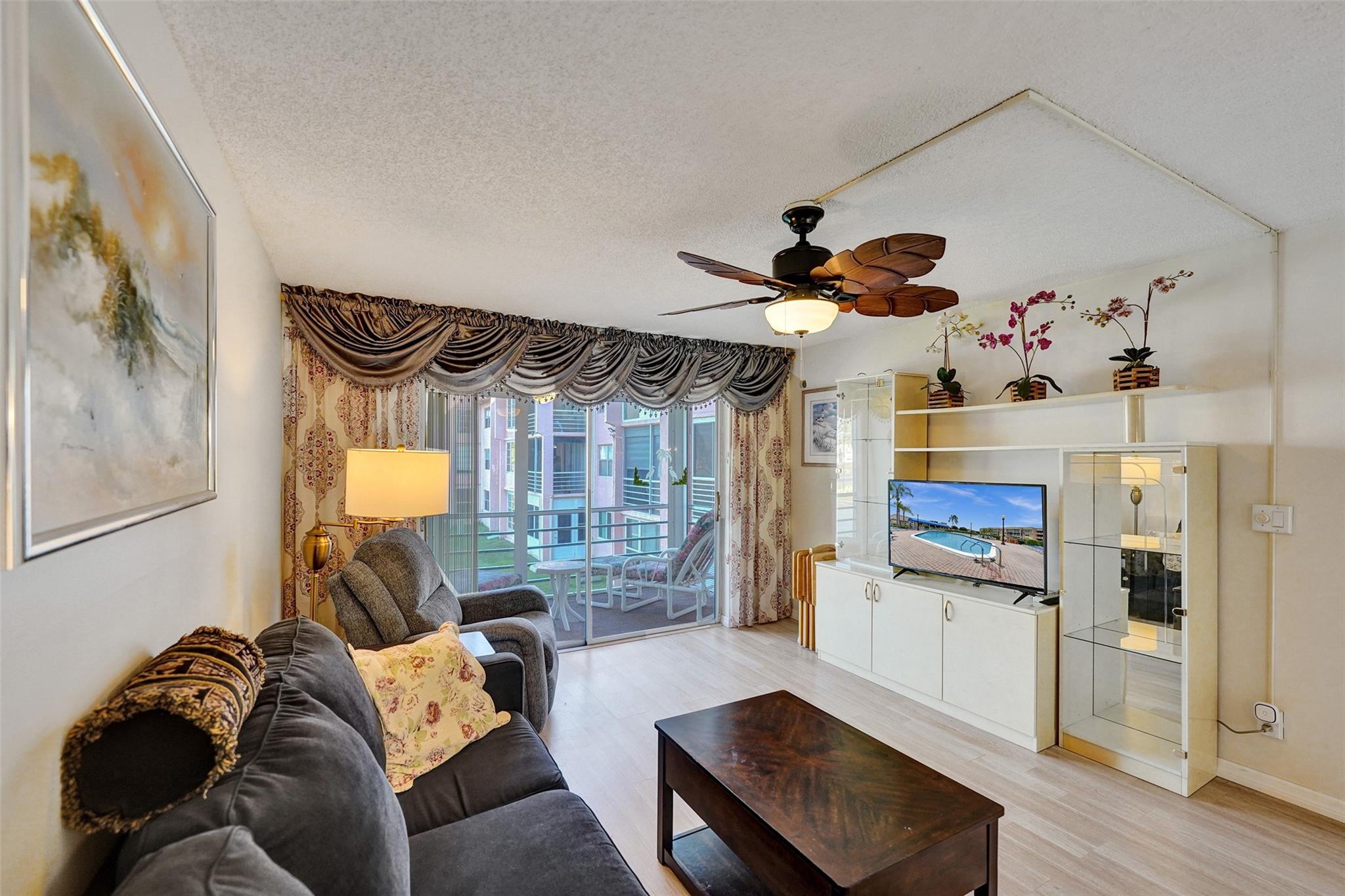 Sunrise Lakes - Residential