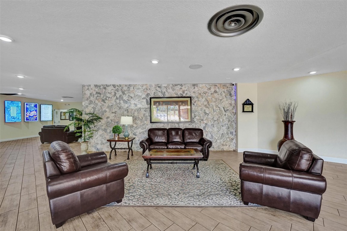 Sunrise Lakes - Residential