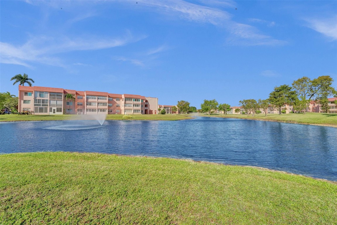 Sunrise Lakes - Residential