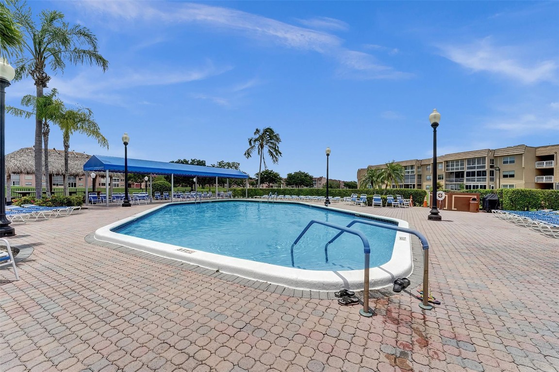 Sunrise Lakes - Residential