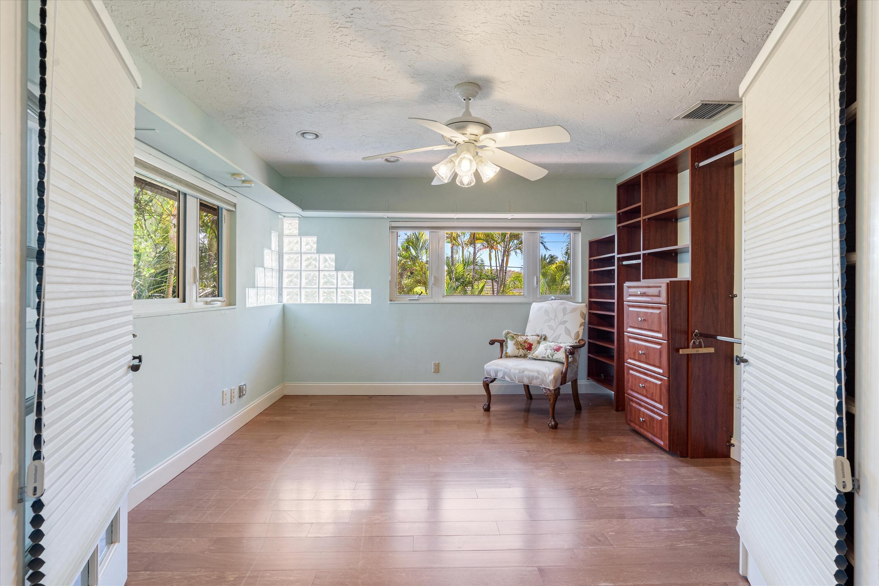 SUN AND SURF CLUB COMMUNITY - Residential