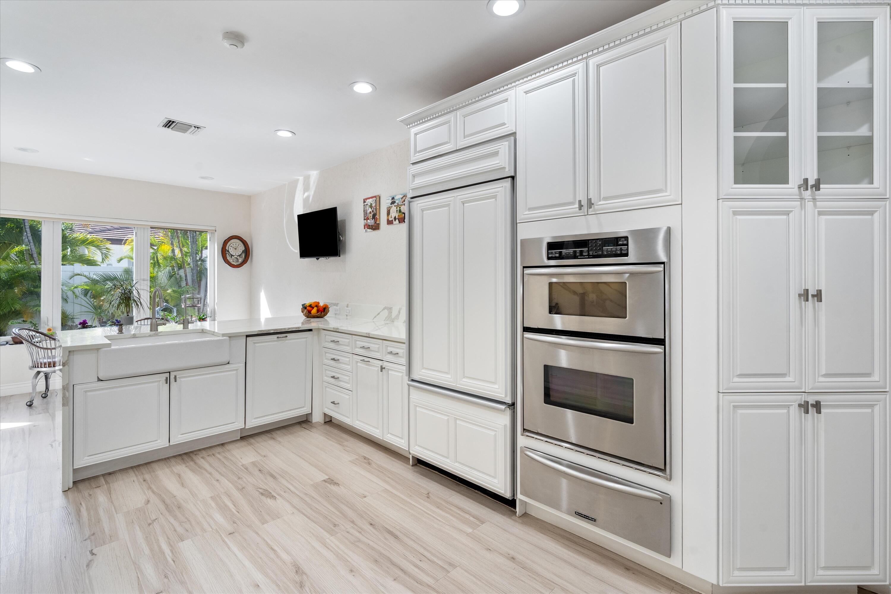 SUN AND SURF CLUB COMMUNITY - Residential