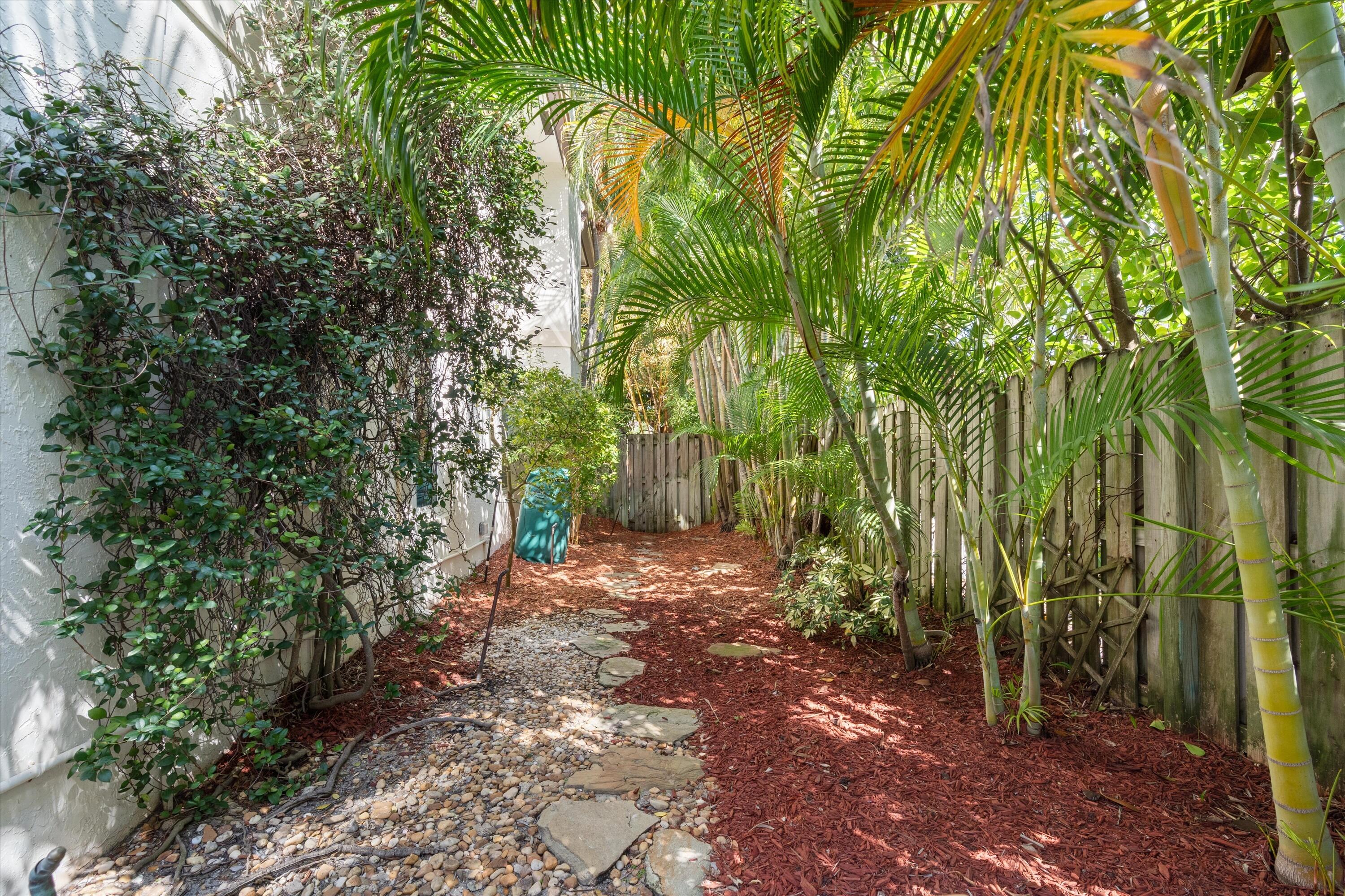 SUN AND SURF CLUB COMMUNITY - Residential