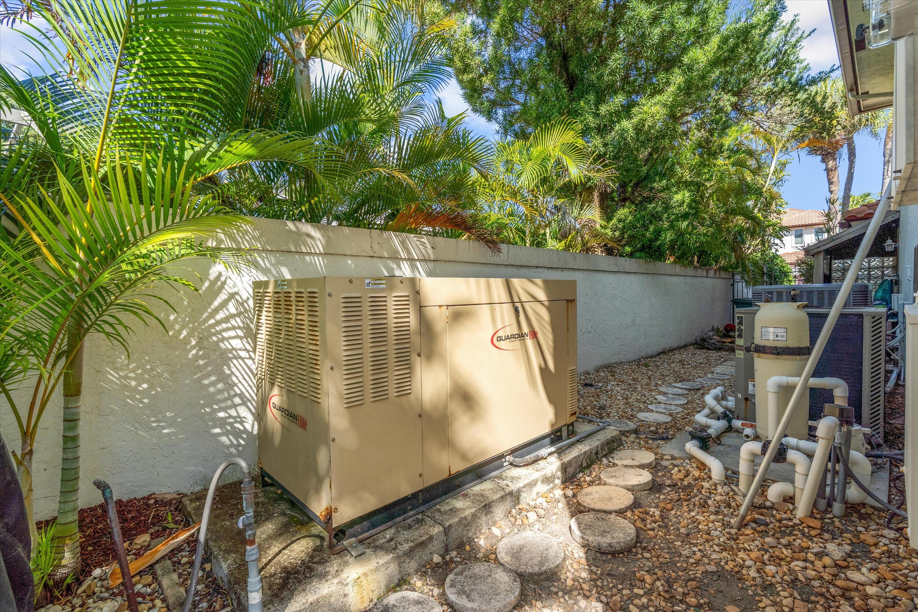 SUN AND SURF CLUB COMMUNITY - Residential