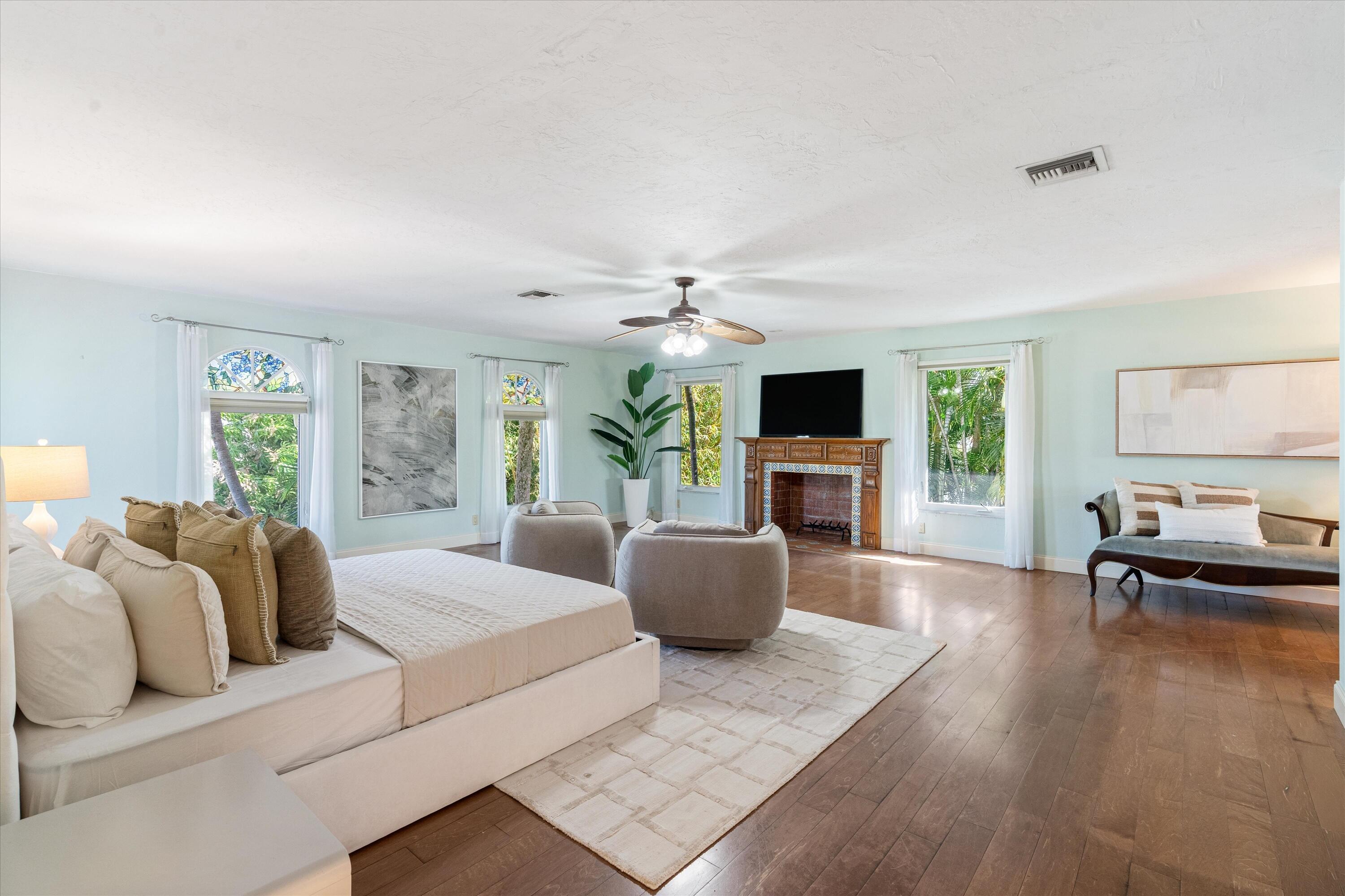 SUN AND SURF CLUB COMMUNITY - Residential