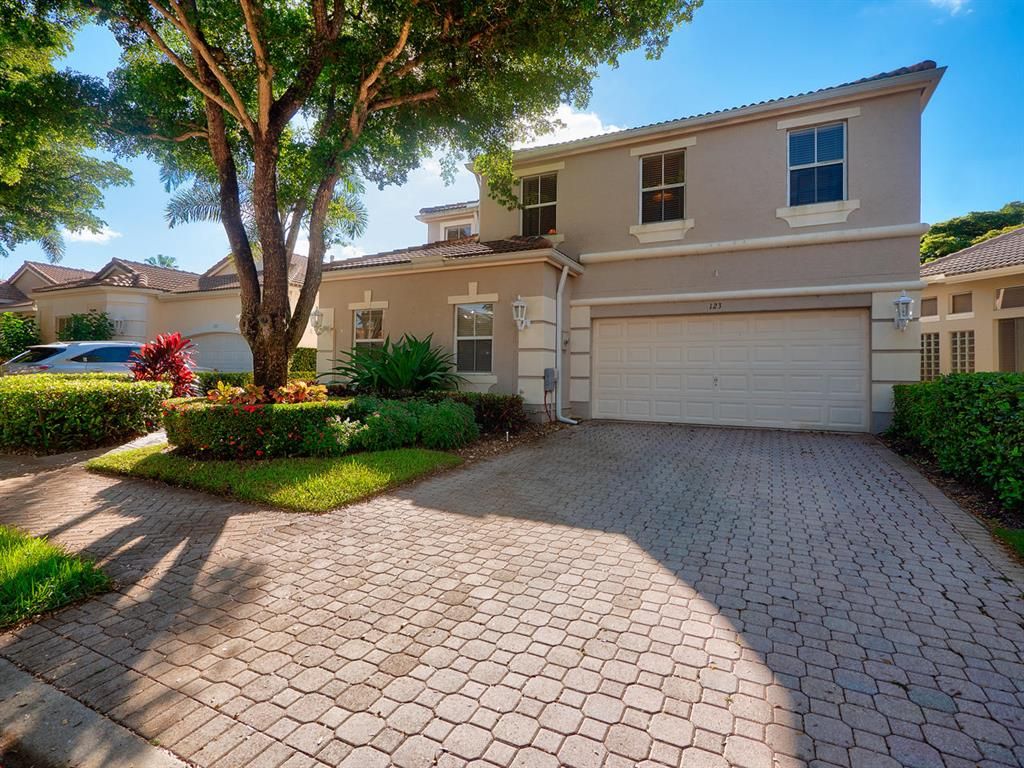 Photo of 123 Sunset Bay Drive, Palm Beach Gardens, FL 33418 (MLS # R10632300)