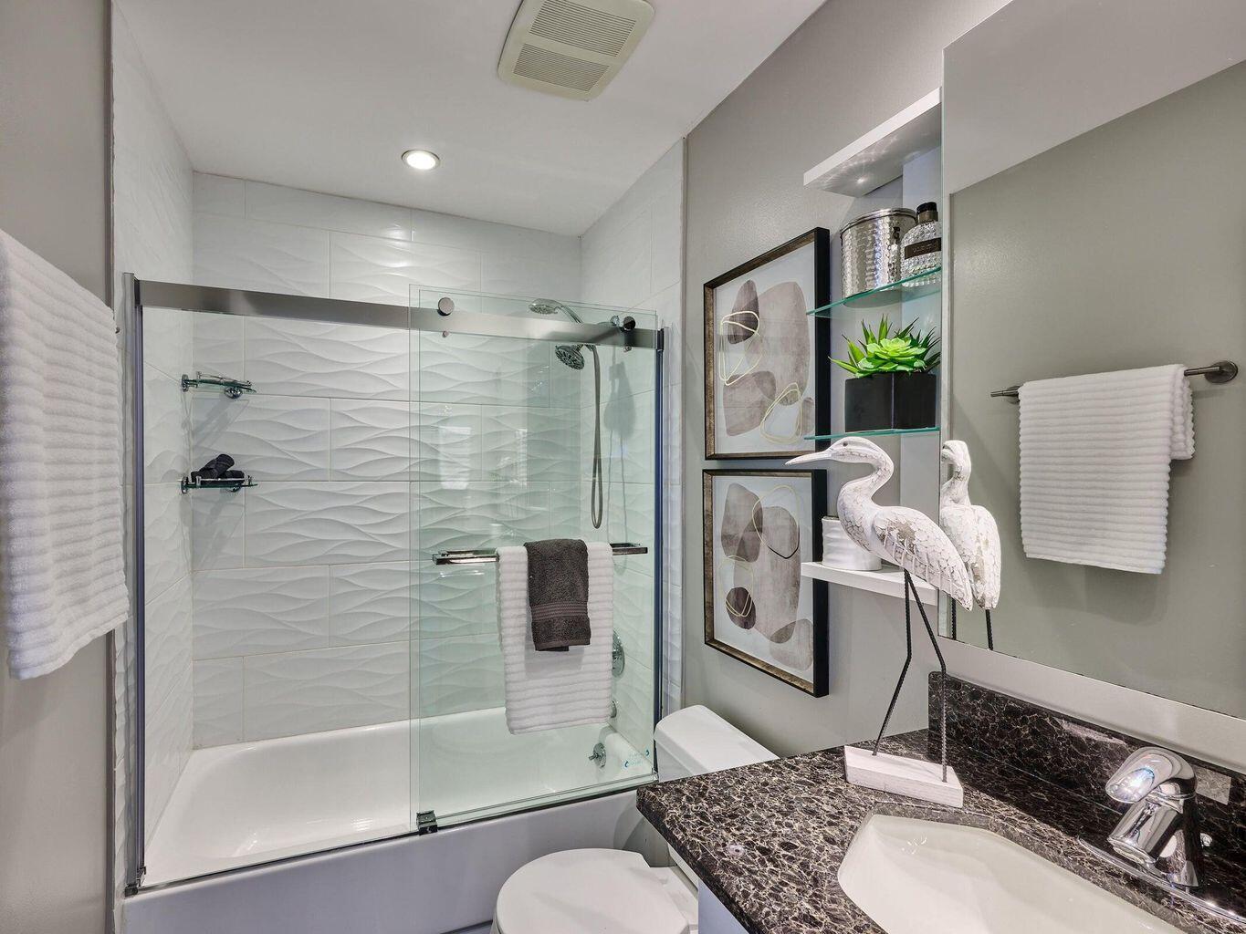 LANDMARK TOWNHOUSES - Residential