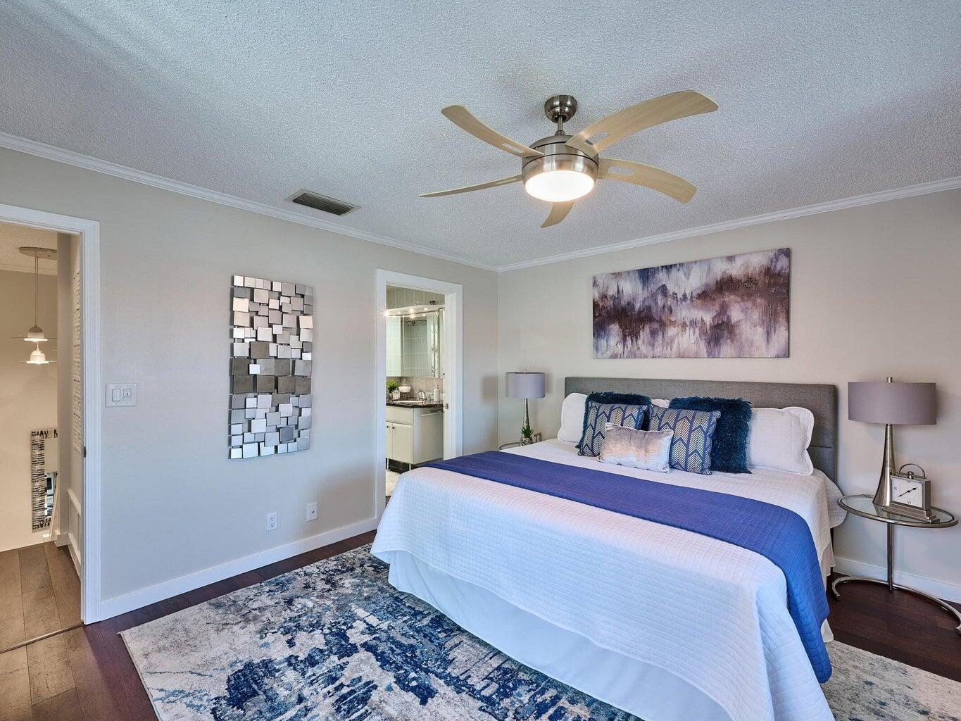 LANDMARK TOWNHOUSES - Residential