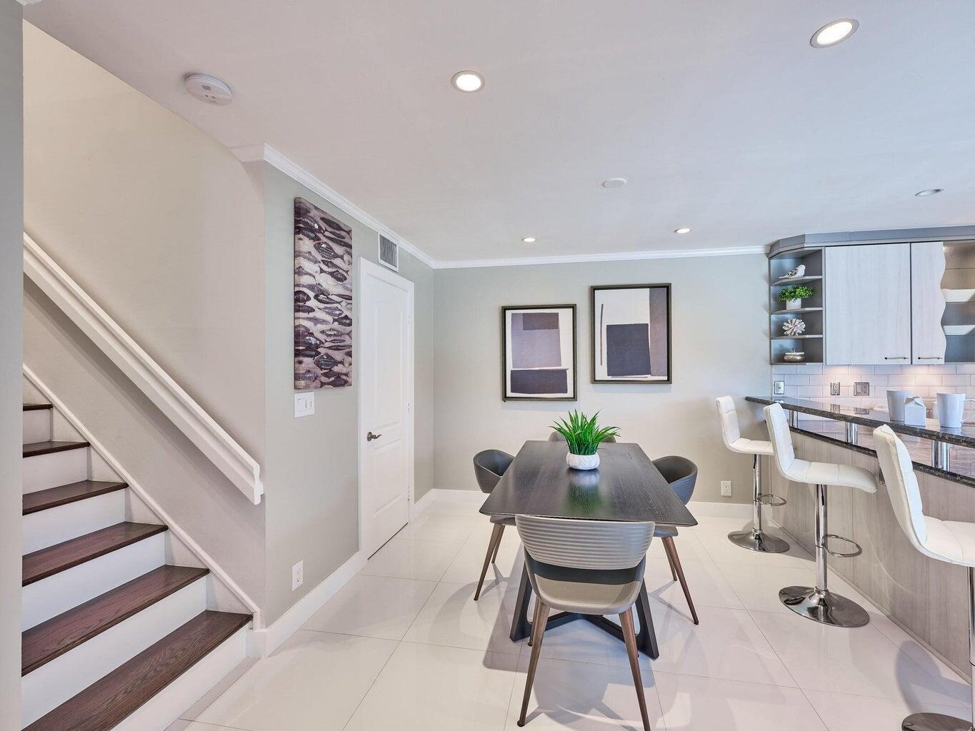 LANDMARK TOWNHOUSES - Residential