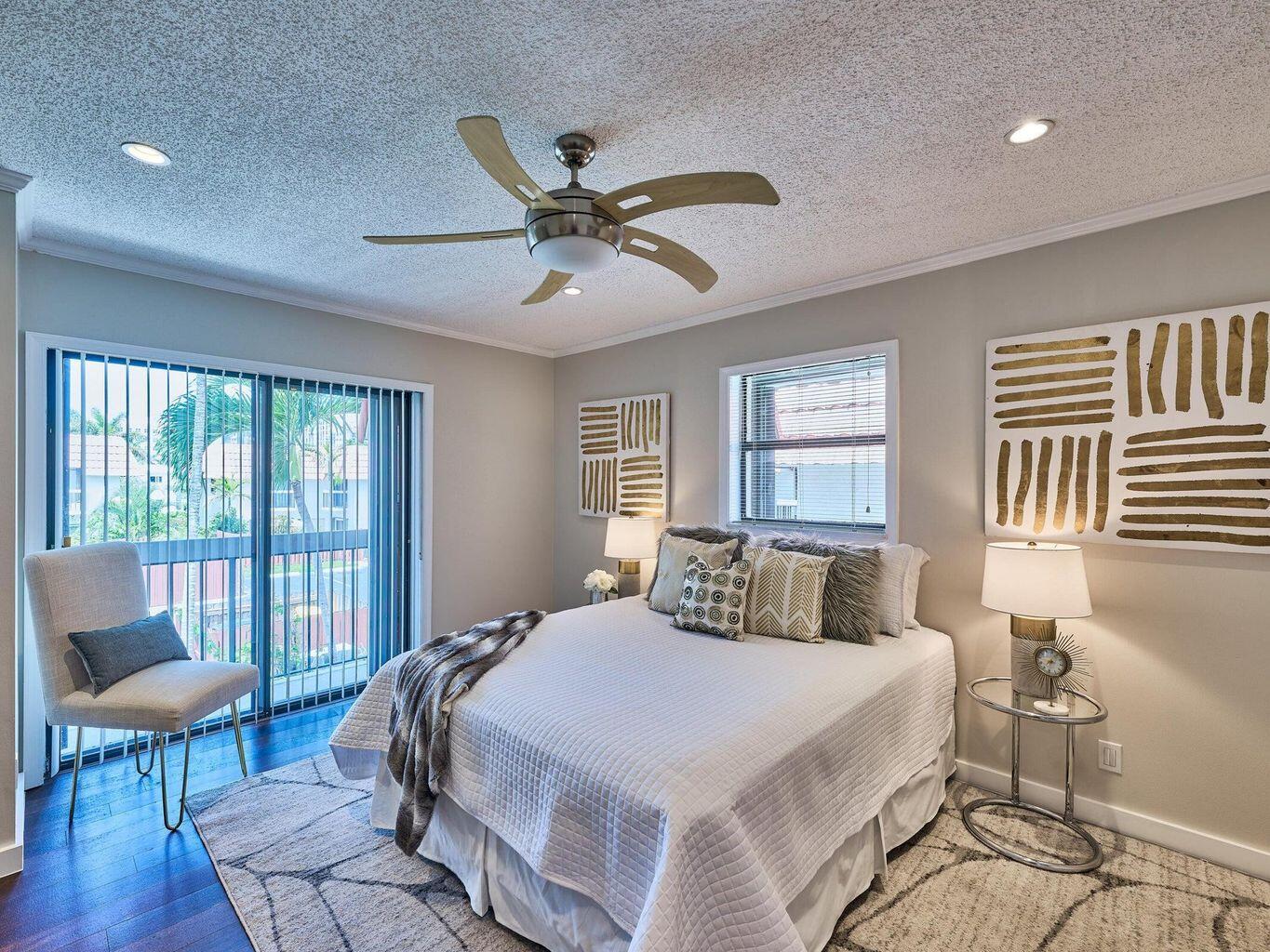 LANDMARK TOWNHOUSES - Residential