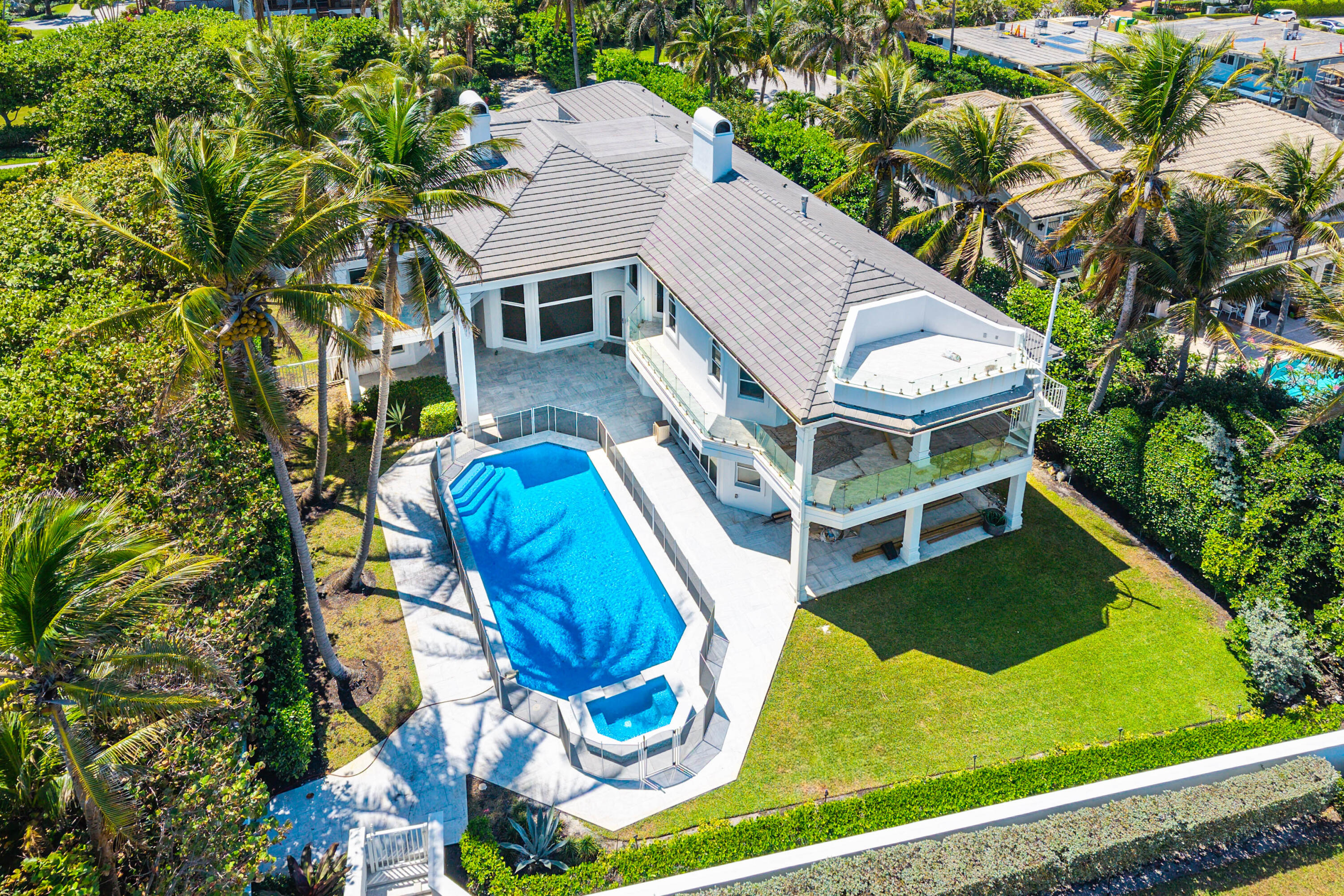 BEACHWAY NORTH - Residential