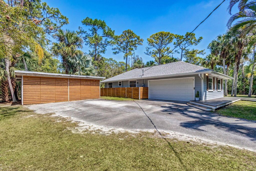 Photo of 9607 169th Court N, Jupiter, FL 33478 (MLS # R11070942)