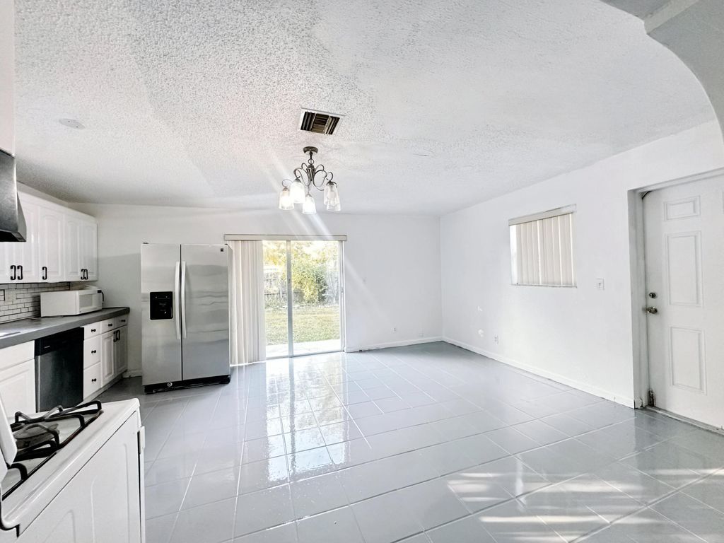 Photo of 207 Huron Place, West Palm Beach, FL 33409 (MLS # R11161335)