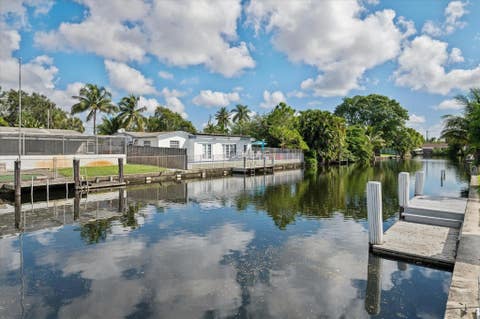 Tiny photo for 1921 NW 31st Court, Oakland Park, FL 33309 (MLS # F10555255)