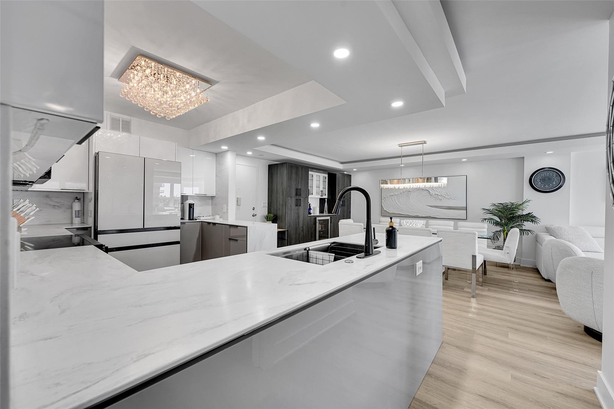 PARLIAMENT HOUSE CONDO - Residential